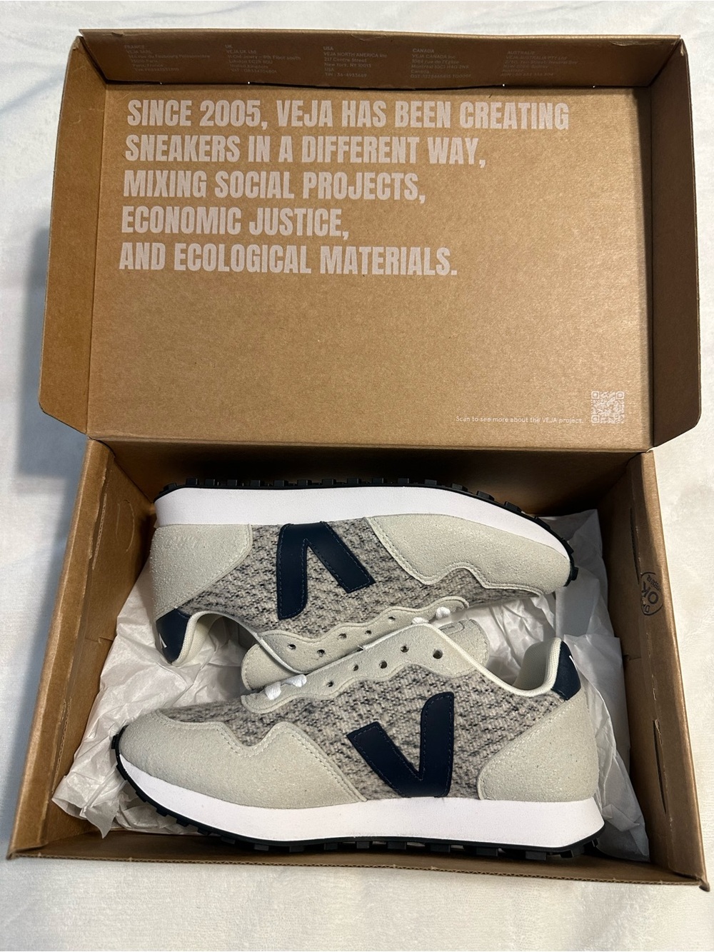 Veja Wool Runner Sneakers in Grey and Navy - Picture 8 of 8